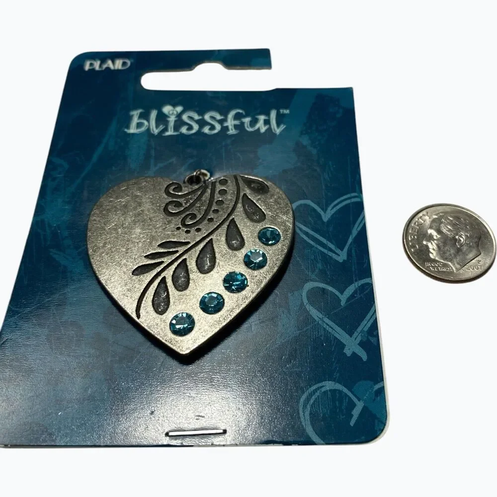 Lot Forged Blissful Metal Pendants Luna Moon Heart Silver Tone Jewelry Craft